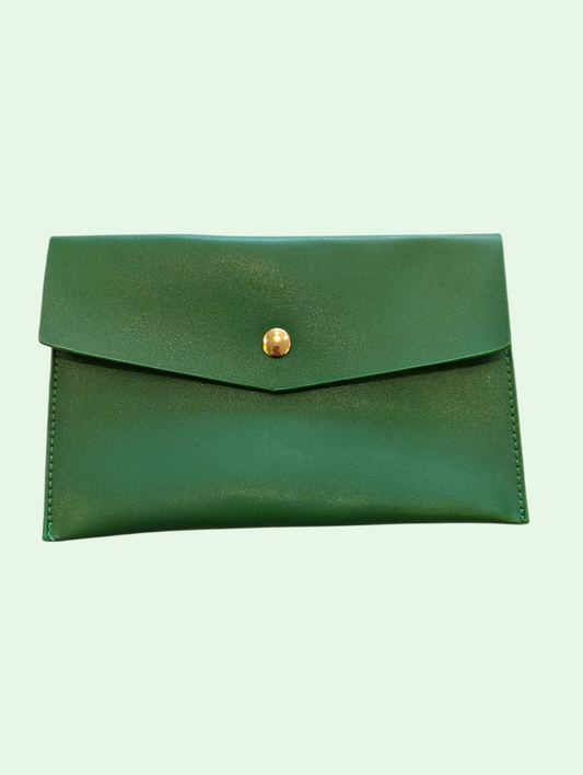 detail of the interior pouch of the faux leather bag