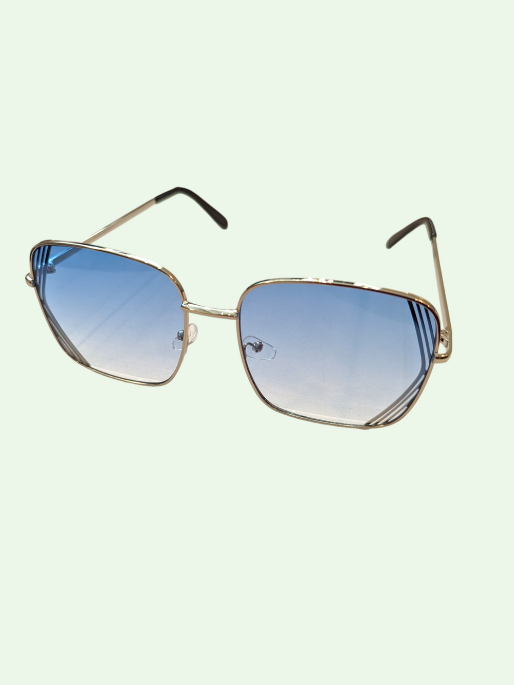 the hollywood and vine sunglasses in blue