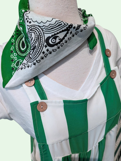 a close up of the neck of the jumpsuit on a mannequin with the colorblock bandana on the neck 