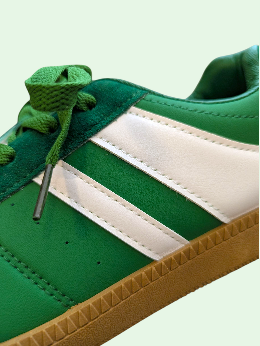 Low Top Women's Sneaker