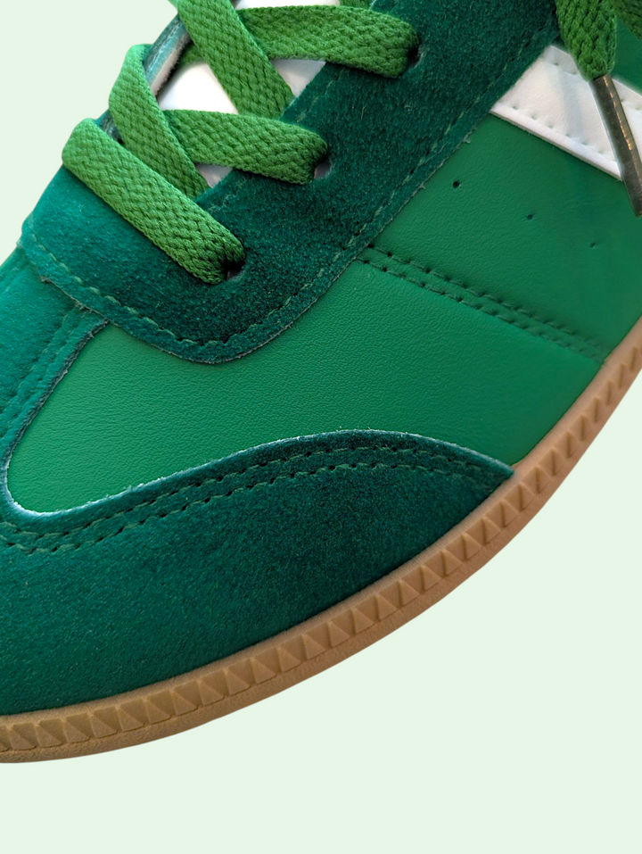 Low Top Women's Sneaker