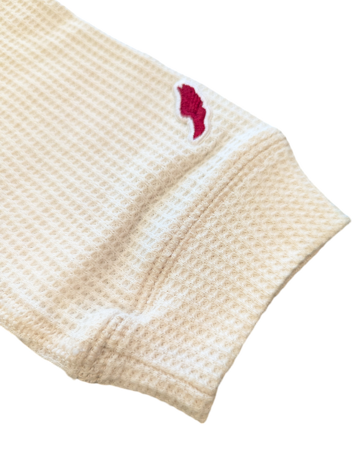 detail of the cuff on the  thermal shirt